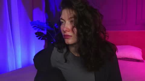 Snapshot of liv_fay chatting on 12/05/25, 02:14 Liv 3 online show from 12/05/25, 02:14