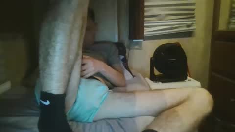 Snapshot of livetyy chatting on 10/30/25, 11:27 livetyy online show from 10/30/25, 11:27