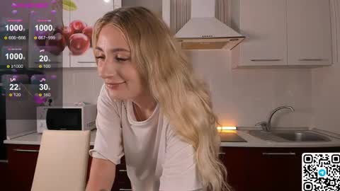 My name is Livy Nice to meet you  Thumbs up please its important online show from 06/05/26, 04:35