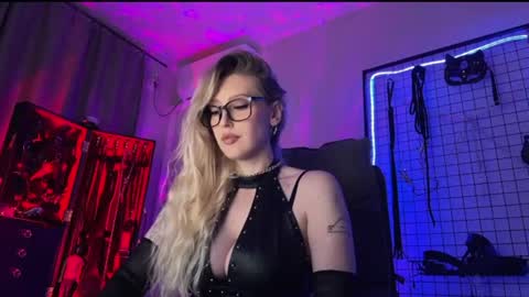 Liya Ray online show from 07/12/26, 09:28