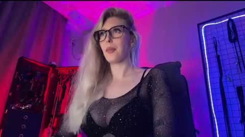 Liya Ray online show from 07/31/26, 07:35