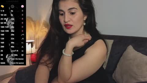 liz online show from 01/13/25, 04:08