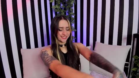 Liz  online show from 09/25/25, 12:09