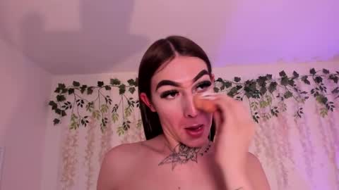 Snapshot of liz_lunaa chatting on 03/04/26, 11:22 Liz Luna online show from 03/04/26, 11:22