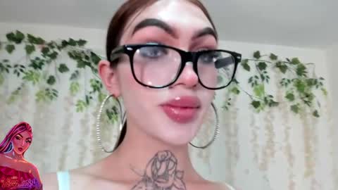 Snapshot of liz_lunaa chatting on 05/28/26, 09:45 Liz Luna online show from 05/28/26, 09:45