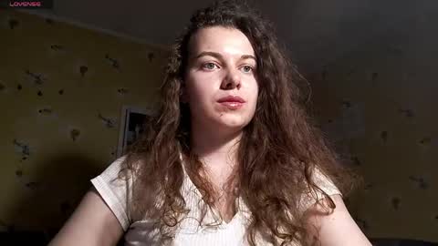 Snapshot of lizabethkimbal chatting on 06/08/26, 02:39 Molly online show from 06/08/26, 02:39