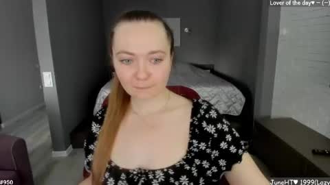 Girl next door online show from 06/10/26, 10:14