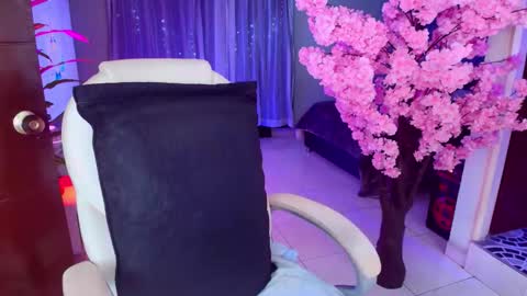 Snapshot of lizagothdoll chatting on 02/15/26, 03:14 Liza Goth online show from 02/15/26, 03:14