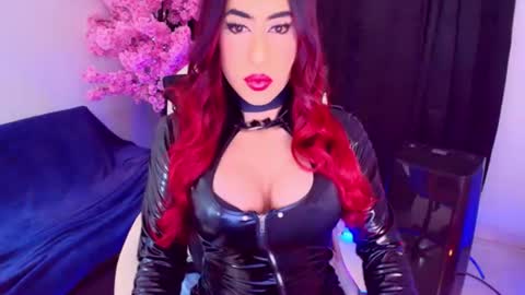 Snapshot of lizagothdoll chatting on 06/17/26, 12:35 Liza Goth online show from 06/17/26, 12:35