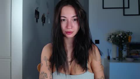 Liza online show from 09/17/25, 05:25