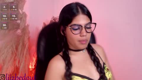 Snapshot of lizbedoutx chatting on 10/23/25, 02:00 lizbedoutx online show from 10/23/25, 02:00