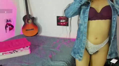 Snapshot of lizeth_sweet_ chatting on 09/09/25, 12:43 lizeth online show from 09/09/25, 12:43