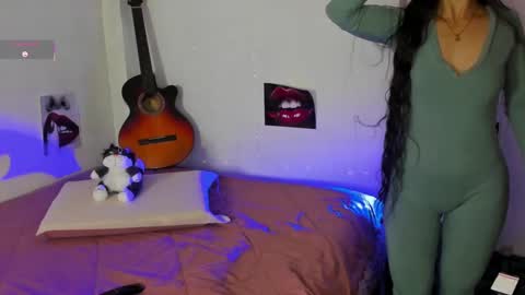 Snapshot of lizeth_sweet_ chatting on 09/17/25, 12:56 lizeth online show from 09/17/25, 12:56