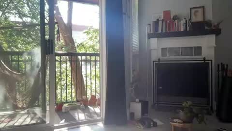 Liselle online show from 07/15/26, 10:59