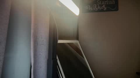 Snapshot of lizpurrxxx chatting on 09/23/25, 02:42 Liz Purr online show from 09/23/25, 02:42