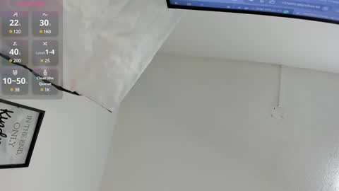 lizz_luna online show from 02/24/25, 12:16
