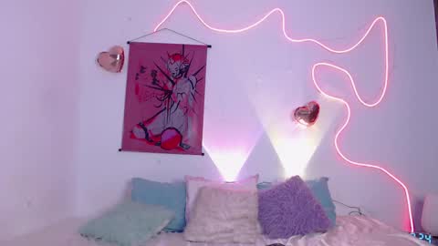 Snapshot of lizza_scott chatting on 02/22/25, 01:22 Lizza Scott online show from 02/22/25, 01:22