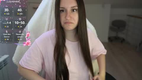 Snapshot of lizzi_fox chatting on 09/19/25, 08:49 Lizi-Fox online show from 09/19/25, 08:49