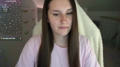 Snapshot of lizzi_fox chatting on 09/23/25, 10:35 Lizi-Fox online show from 09/23/25, 10:35