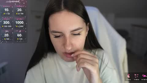 Snapshot of lizzi_fox chatting on 11/19/25, 08:36 Lizi-Fox online show from 11/19/25, 08:36