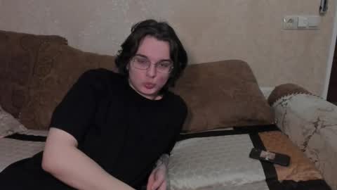 lizzi_muur online show from 02/07/26, 04:49