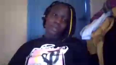 lizzie2020 online show from 06/12/26, 08:46