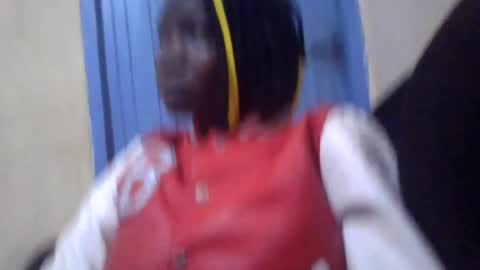 lizzie2020 online show from 06/20/26, 02:25