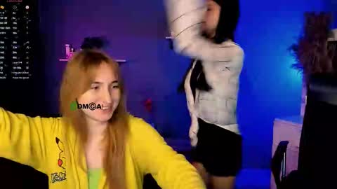 lizzie_boom online show from 10/17/25, 07:00