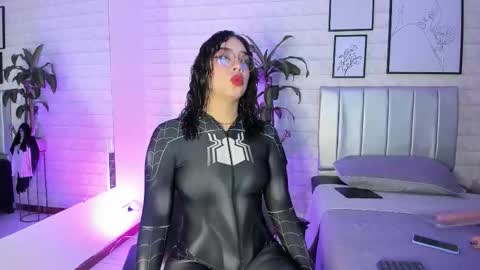  Lizzie  online show from 10/03/25, 12:02