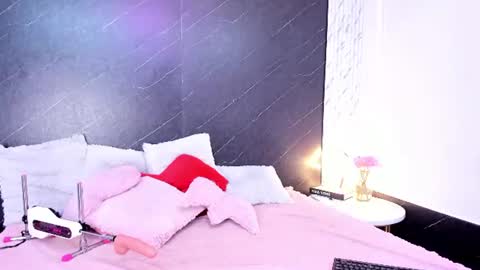 I am Lizz online show from 07/24/26, 12:14