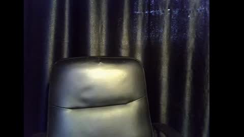 lizzy online show from 10/27/25, 07:01