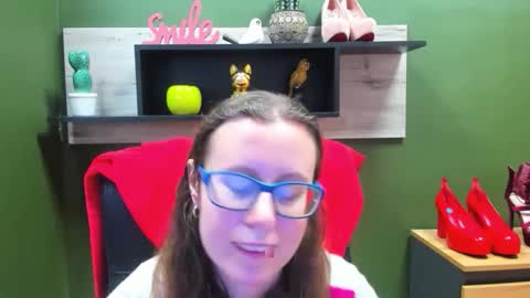 Snapshot of lizzy_sparkle chatting on 02/06/26, 07:56 Lizzy online show from 02/06/26, 07:56
