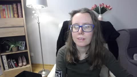 Snapshot of lizzy_sparkle chatting on 02/27/26, 05:40 Lizzy online show from 02/27/26, 05:40
