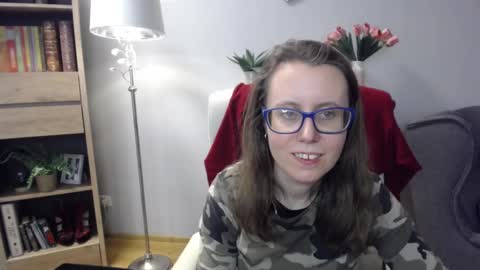 Snapshot of lizzy_sparkle chatting on 03/05/26, 06:09 Lizzy online show from 03/05/26, 06:09