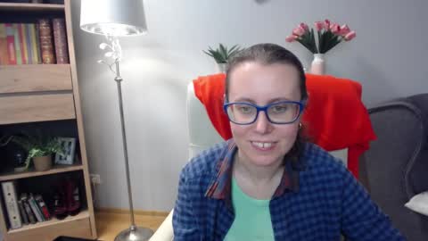Snapshot of lizzy_sparkle chatting on 03/06/26, 06:21 Lizzy online show from 03/06/26, 06:21