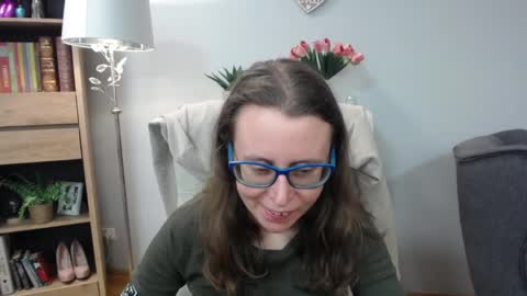 Snapshot of lizzy_sparkle chatting on 03/31/26, 04:24 Lizzy online show from 03/31/26, 04:24