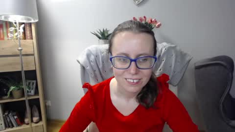 Snapshot of lizzy_sparkle chatting on 04/13/26, 04:29 Lizzy online show from 04/13/26, 04:29