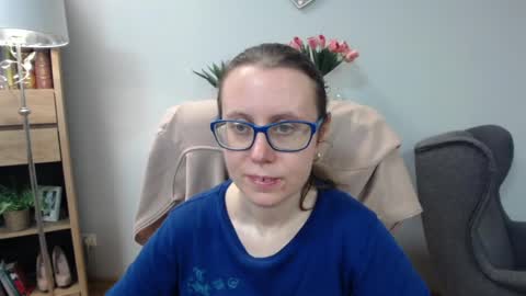 Snapshot of lizzy_sparkle chatting on 04/21/26, 04:30 Lizzy online show from 04/21/26, 04:30