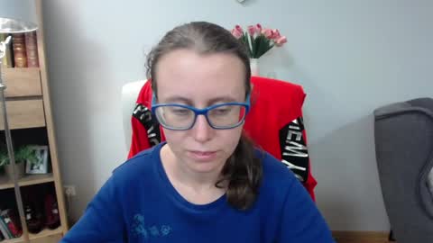 Snapshot of lizzy_sparkle chatting on 05/12/26, 04:31 Lizzy online show from 05/12/26, 04:31