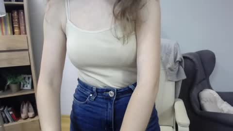 Snapshot of lizzy_sparkle chatting on 05/21/26, 05:03 Lizzy online show from 05/21/26, 05:03