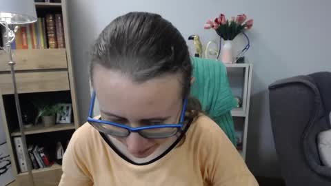 Snapshot of lizzy_sparkle chatting on 05/22/26, 04:30 Lizzy online show from 05/22/26, 04:30