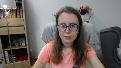 Snapshot of lizzy_sparkle chatting on 06/08/26, 04:35 Lizzy online show from 06/08/26, 04:35