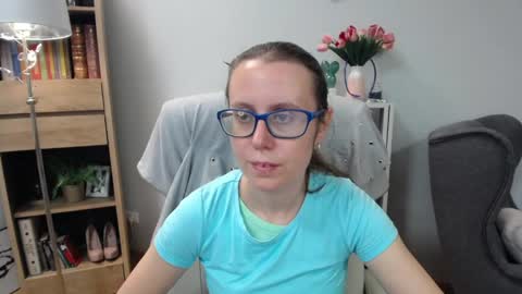 Snapshot of lizzy_sparkle chatting on 06/09/26, 04:24 Lizzy online show from 06/09/26, 04:24