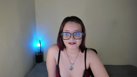 Lizzy online show from 06/07/26, 03:27