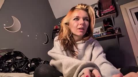 lizzybunny online show from 12/02/24, 05:26