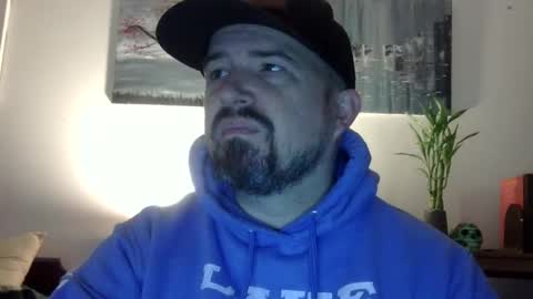 lj345689 online show from 12/01/25, 12:26