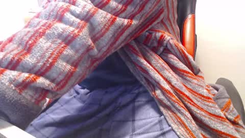 Snapshot of lluiscrack569 chatting on 02/23/25, 11:33 Spicy Carlos online show from 02/23/25, 11:33