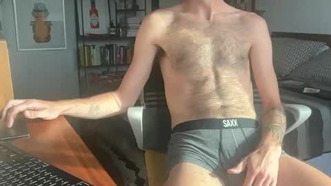 lmoney2011 online show from 10/23/25, 04:28