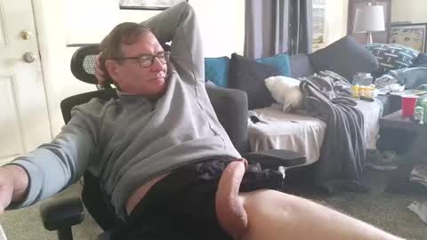 Snapshot of lngdickdaddy chatting on 11/01/25, 02:41 LongDick Daddy online show from 11/01/25, 02:41