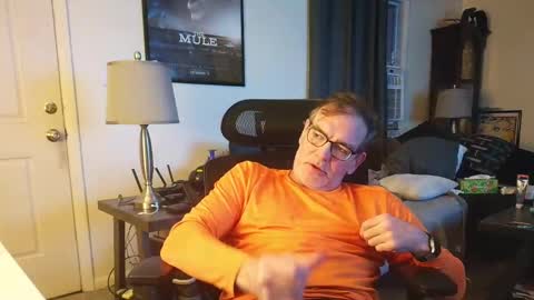 Snapshot of lngdickdaddy chatting on 11/06/25, 02:01 LongDick Daddy online show from 11/06/25, 02:01